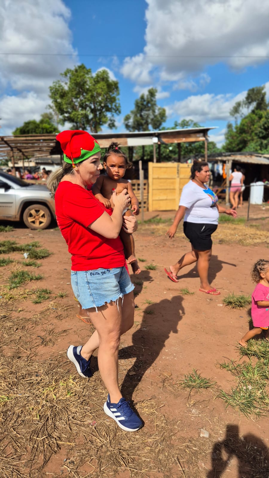 Registro da Ação Natal 2025 do Amigos Pro Bem CG